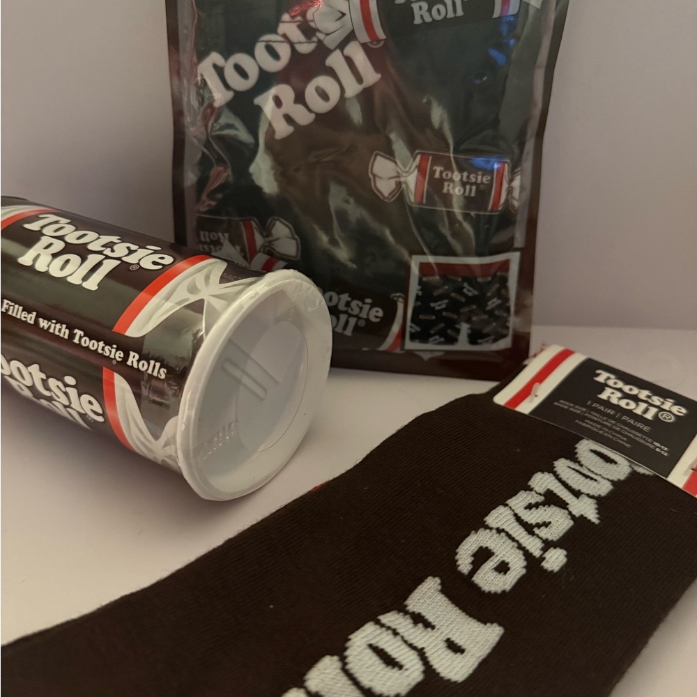 TOOTSIE ROLL Men’s Boxer Briefs Gift Set + Bonus Tank Tshirt (Size Medium)